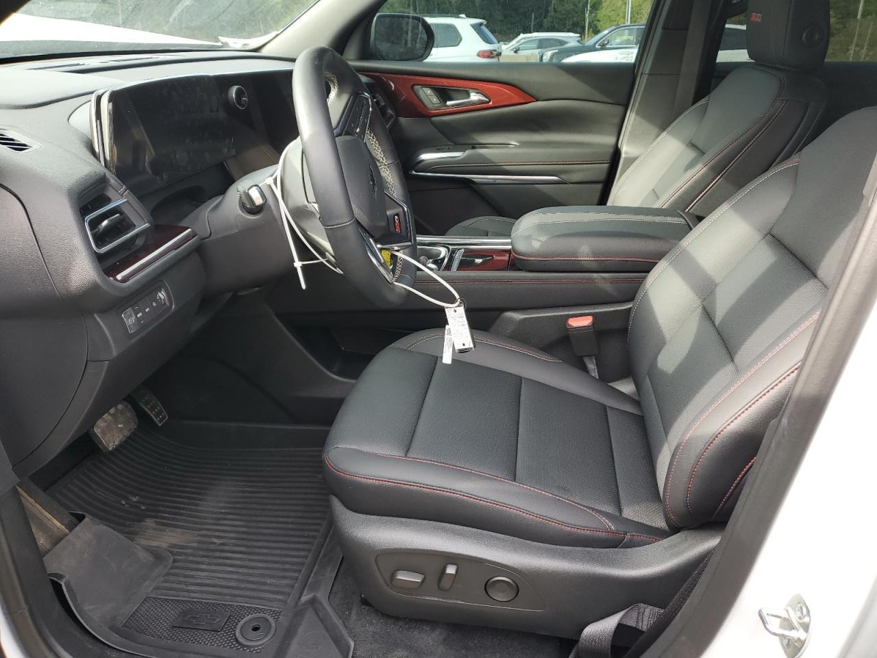 2025 Chevrolet Traverse Z71 - Image 7