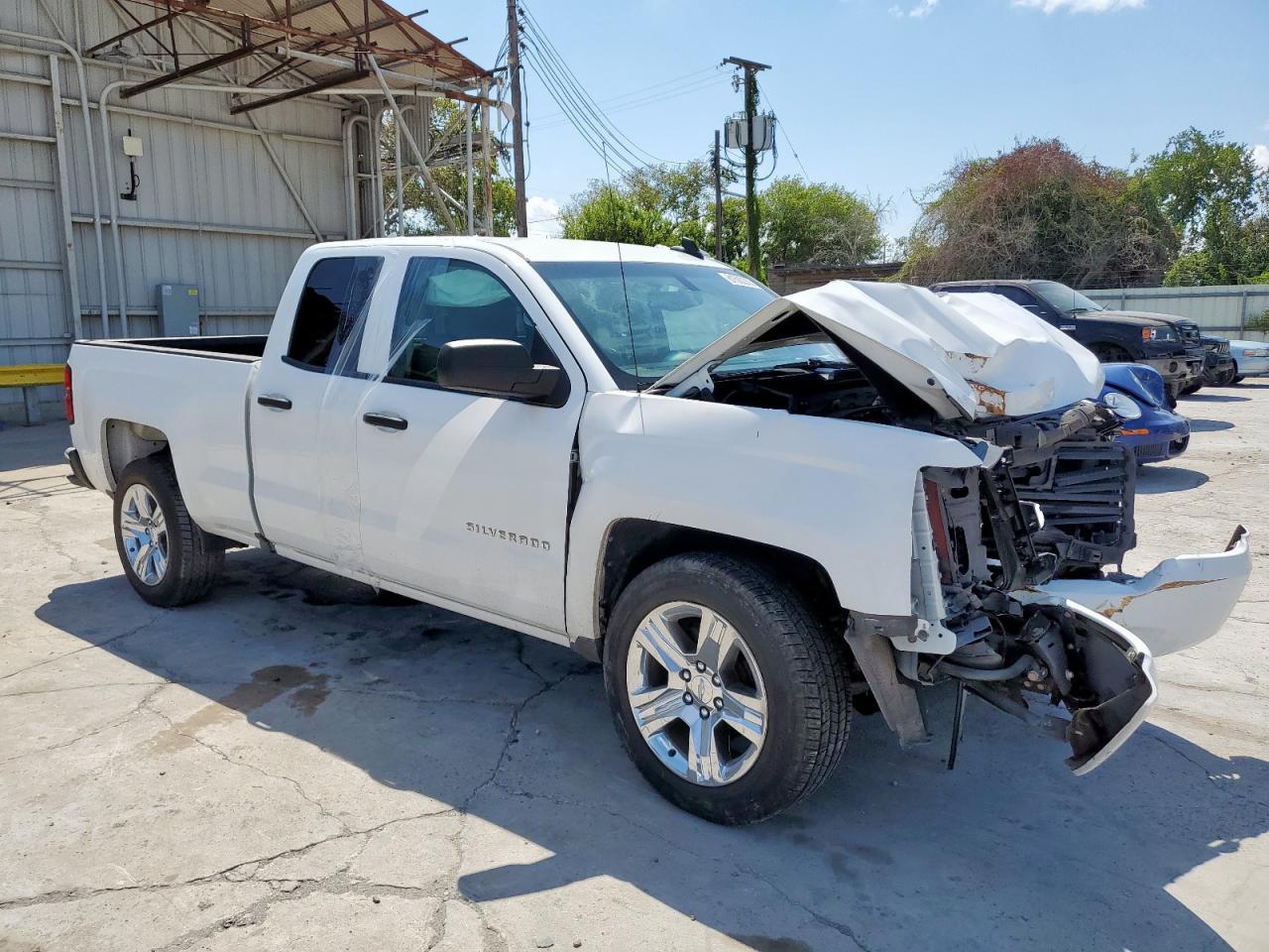 2017 Chevrolet Silverado C1500 Custom - Фото 4