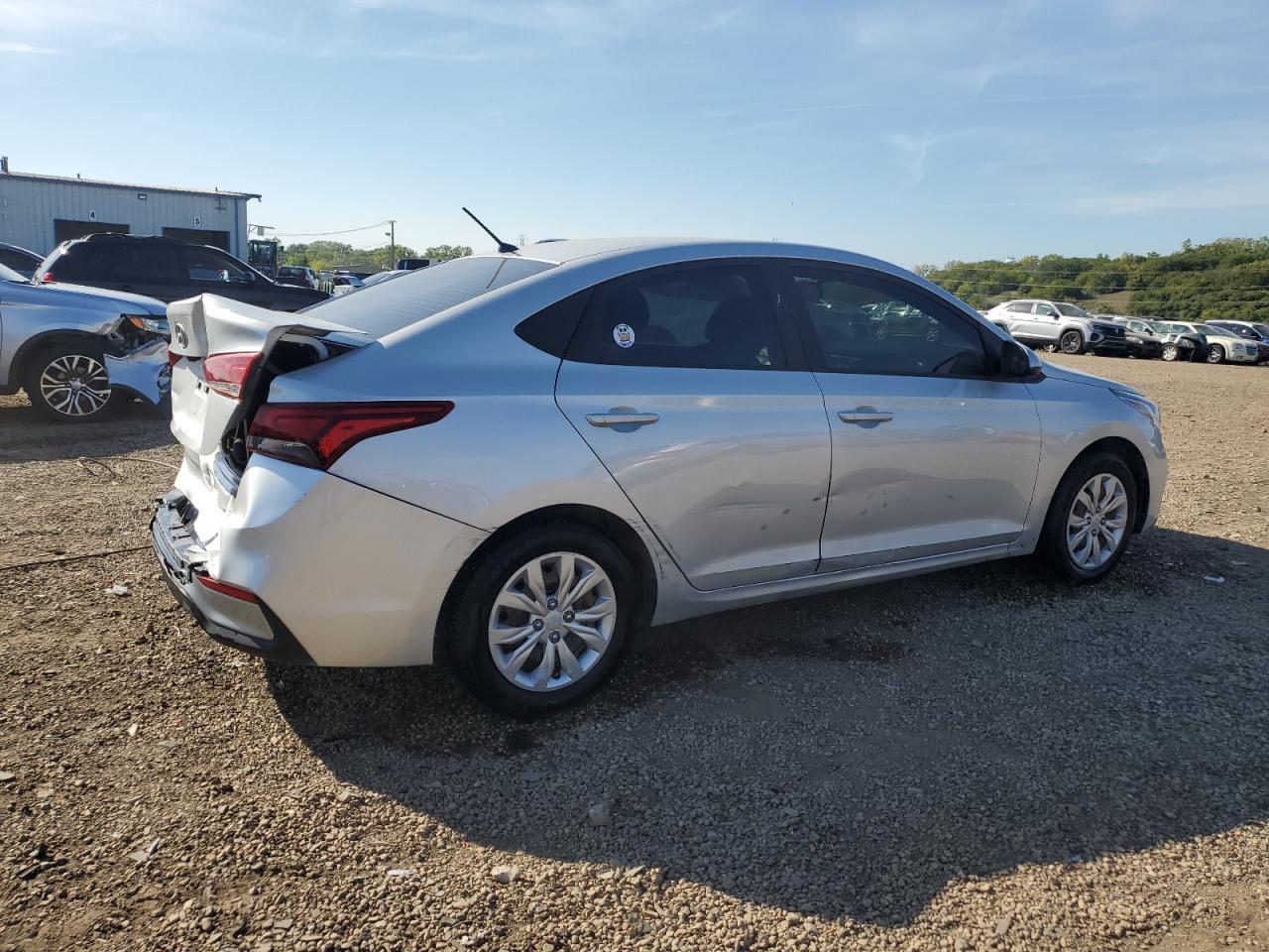 2020 Hyundai Accent Se - Фото 3