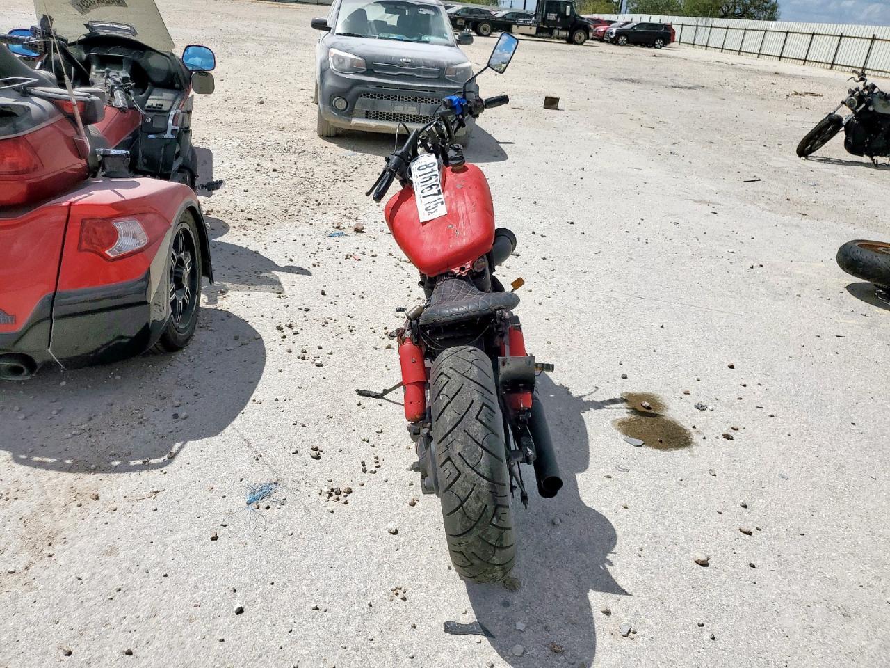 2006 Honda Motorcycle - Image 4