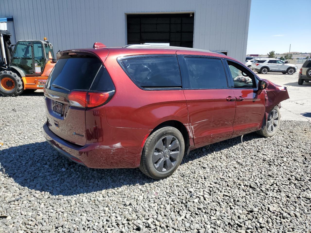2020 Chrysler Pacifica Hybrid Touring L - Фото 3