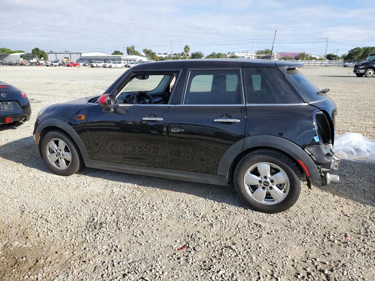 2019 Mini Cooper - Фото 2