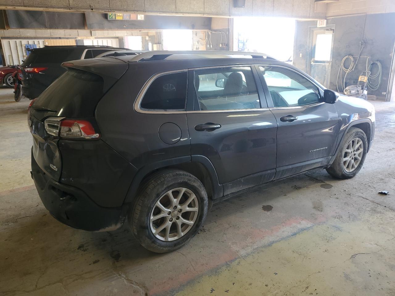 2016 Jeep Cherokee Latitude - Фото 3