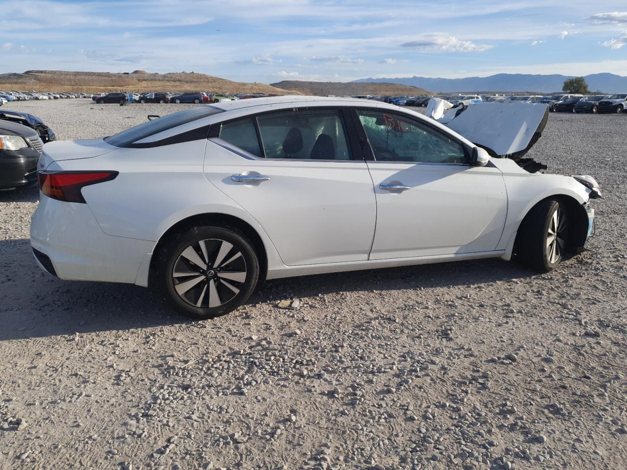 2019 Nissan Altima Sv - Image 3