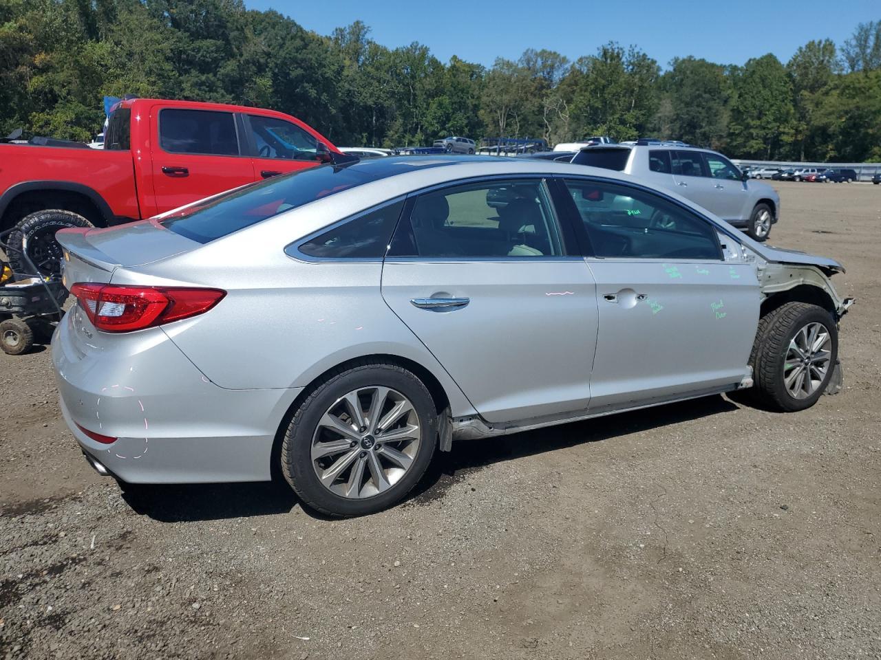 2016 Hyundai Sonata Sport - Image 3