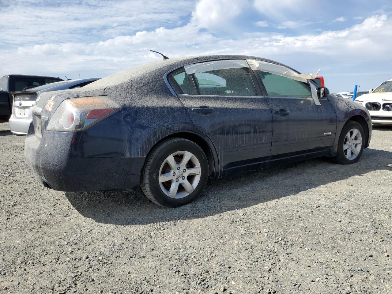 2009 Nissan Altima Hybrid - Image 3