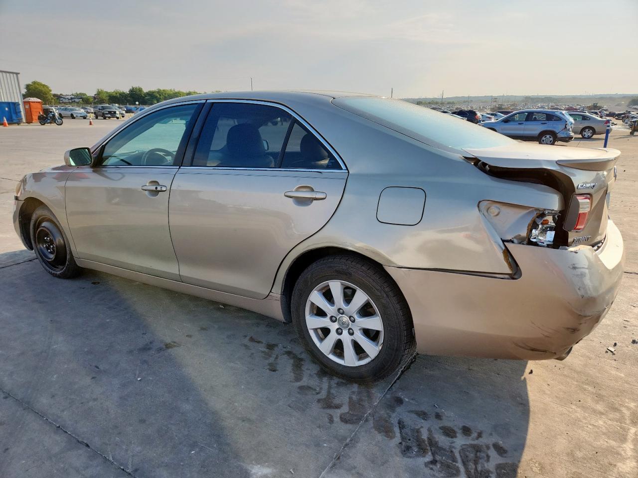 2009 Toyota Camry - Image 2