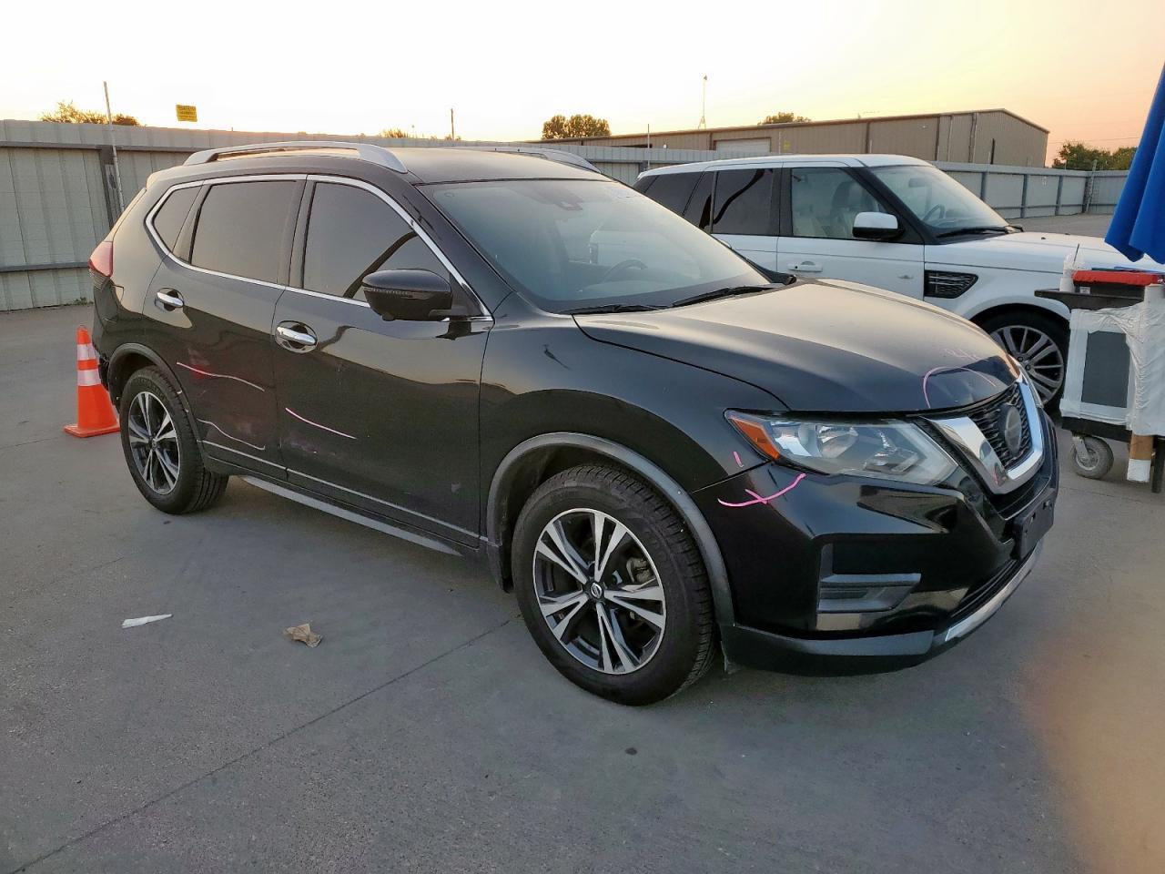 2019 Nissan Rogue S - Фото 4