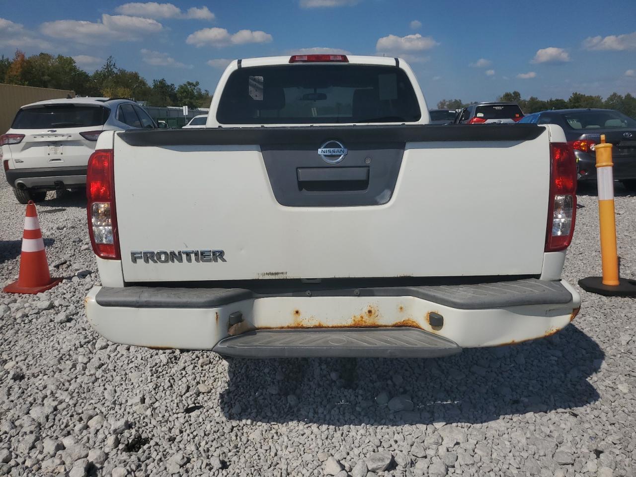 2017 Nissan Frontier S - Фото 6