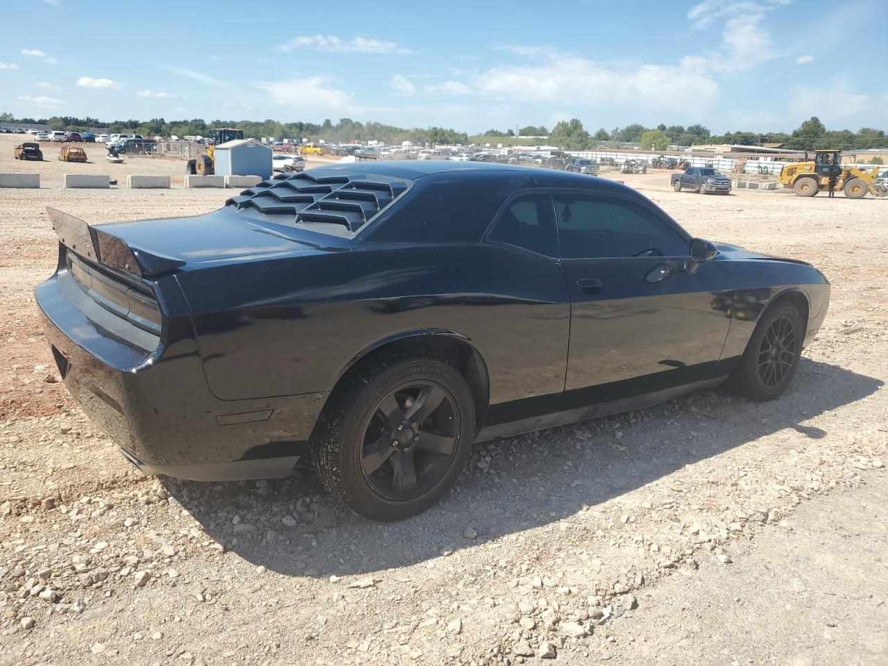2013 Dodge Challenger Sxt - Image 3
