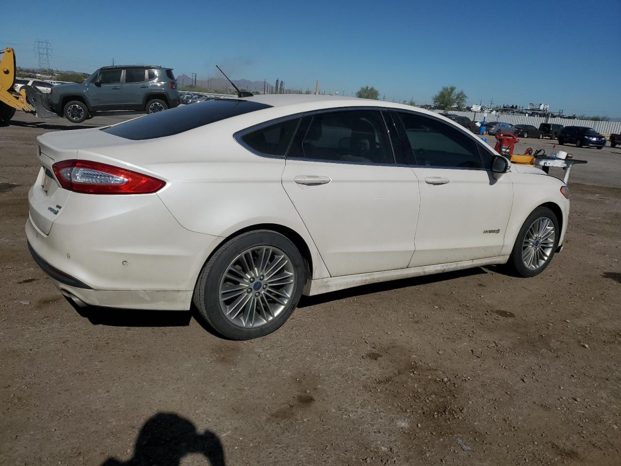 2014 Ford Fusion Se Hybrid - Image 3