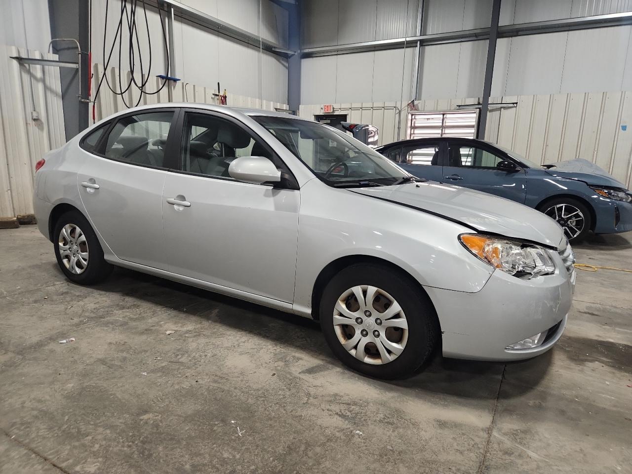 2010 Hyundai Elantra Blue - Image 4