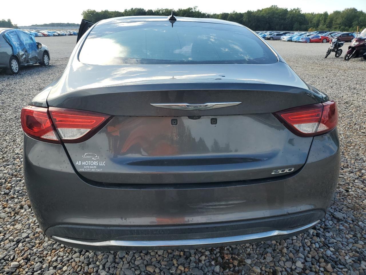 2016 Chrysler 200 Limited - Фото 6