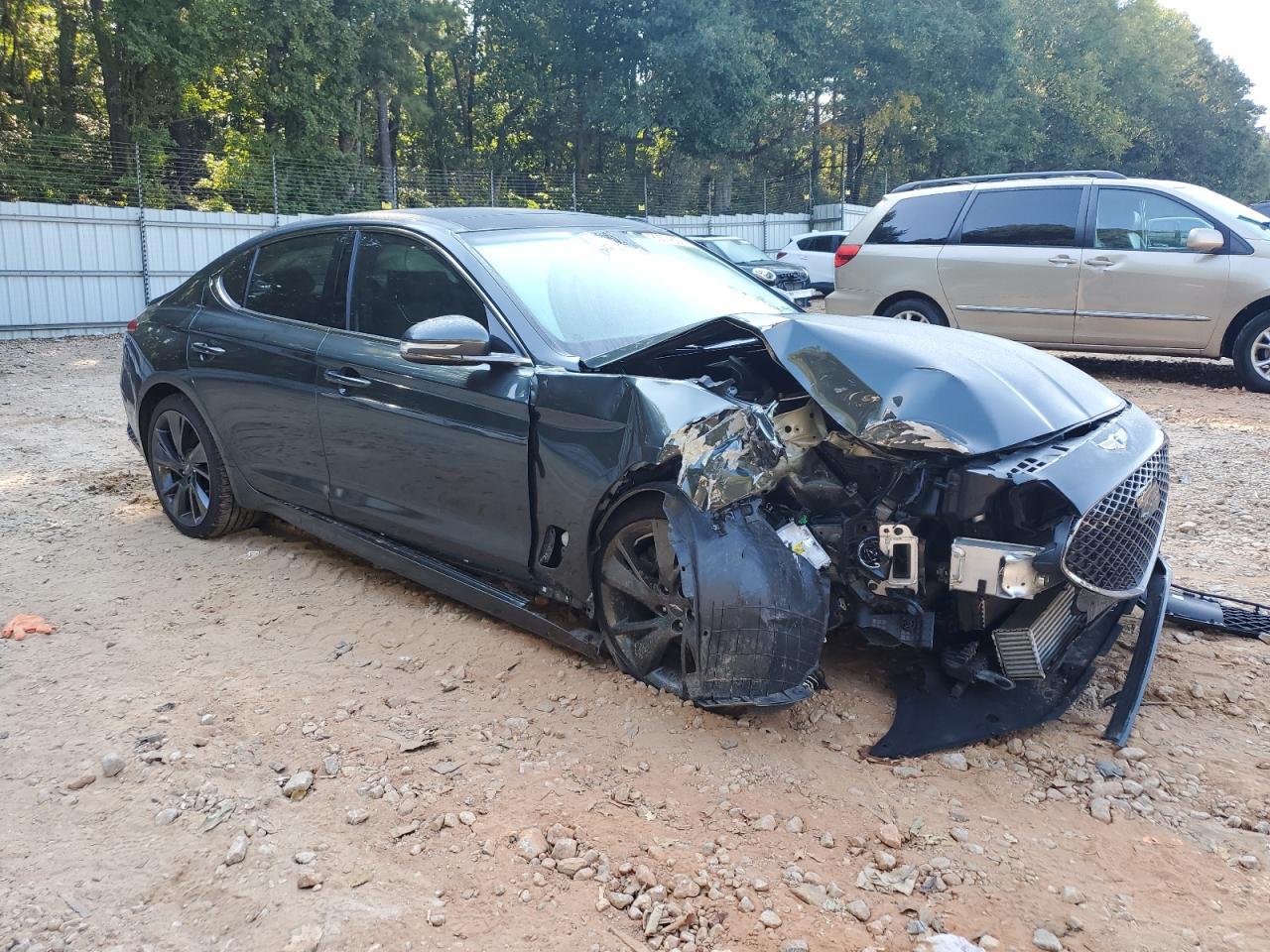 2022 Genesis G70 Base - Фото 4