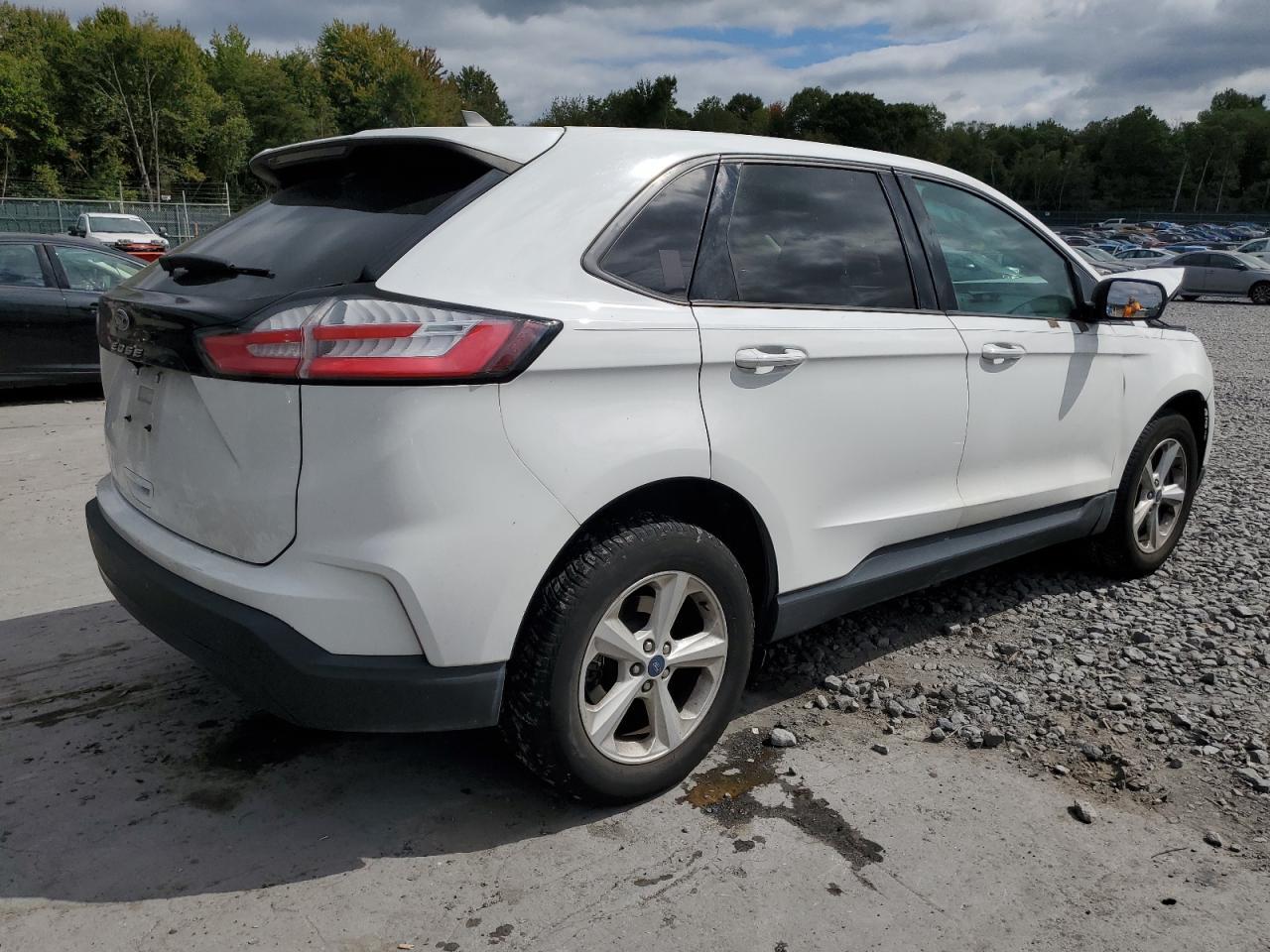 2021 Ford Edge Se - Image 3