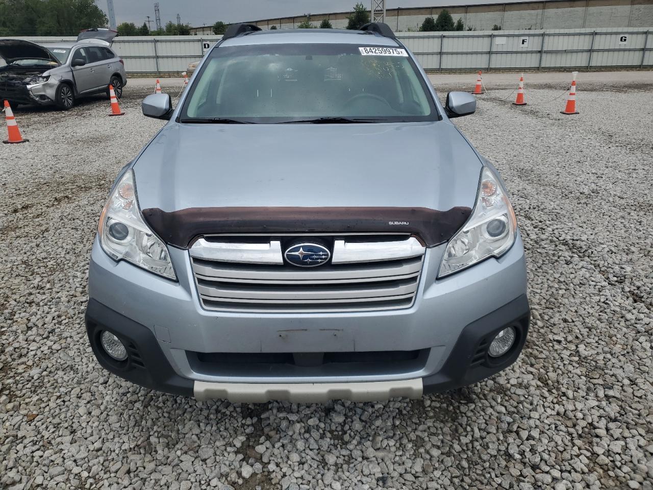 2013 Subaru Outback 3.6R Limited - Image 5