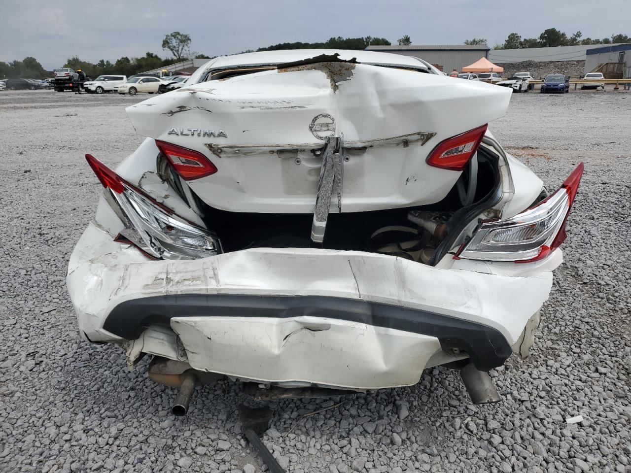 2017 Nissan Altima 2.5 - Фото 6