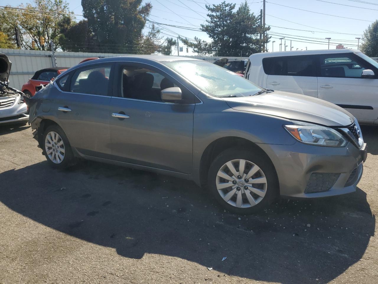 2016 Nissan Sentra S - Image 4