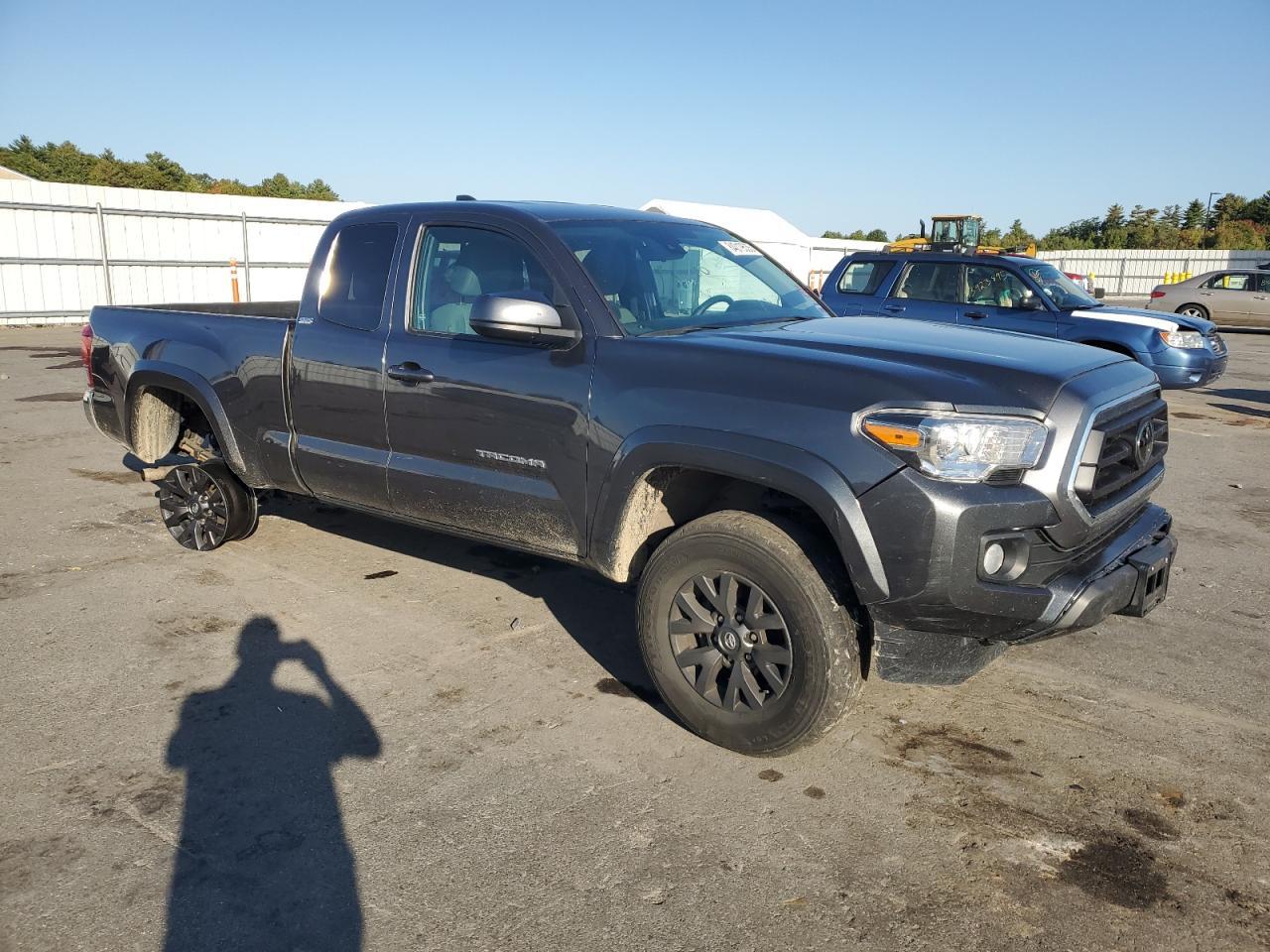 2022 Toyota Tacoma Access Cab - Фото 4