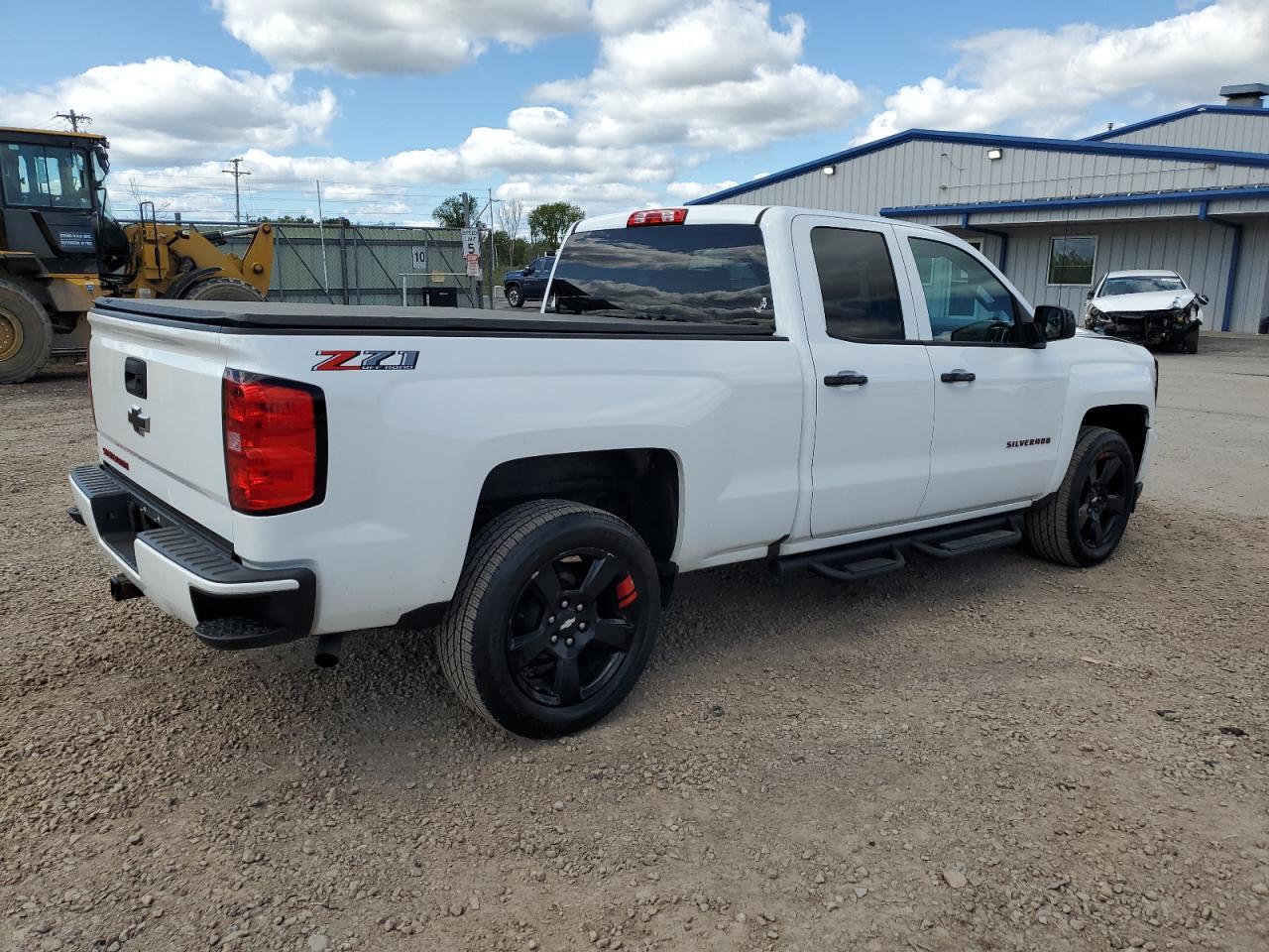 2018 Chevrolet Silverado K1500 Lt - Image 3
