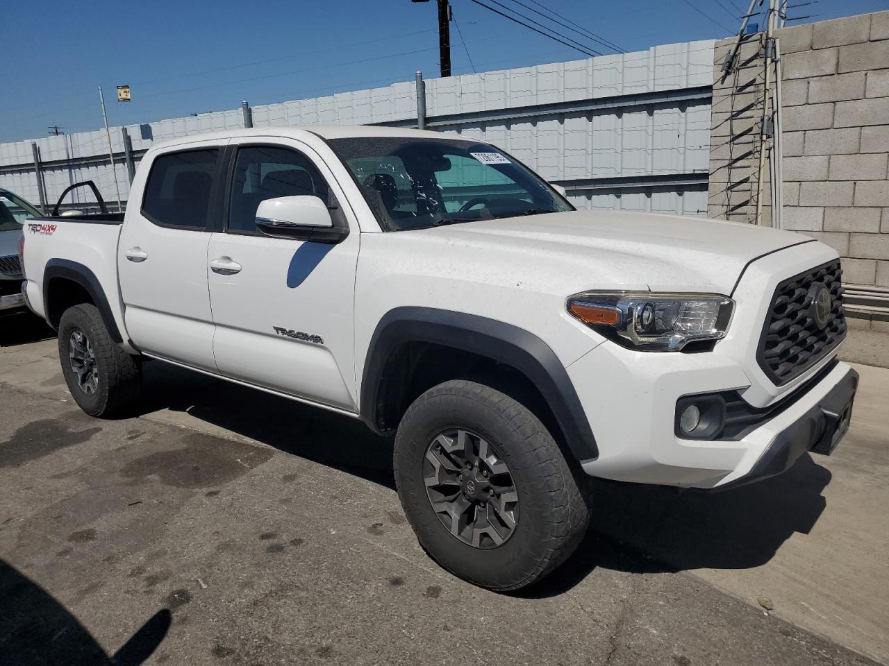 2020 Toyota Tacoma Double Cab - Image 4