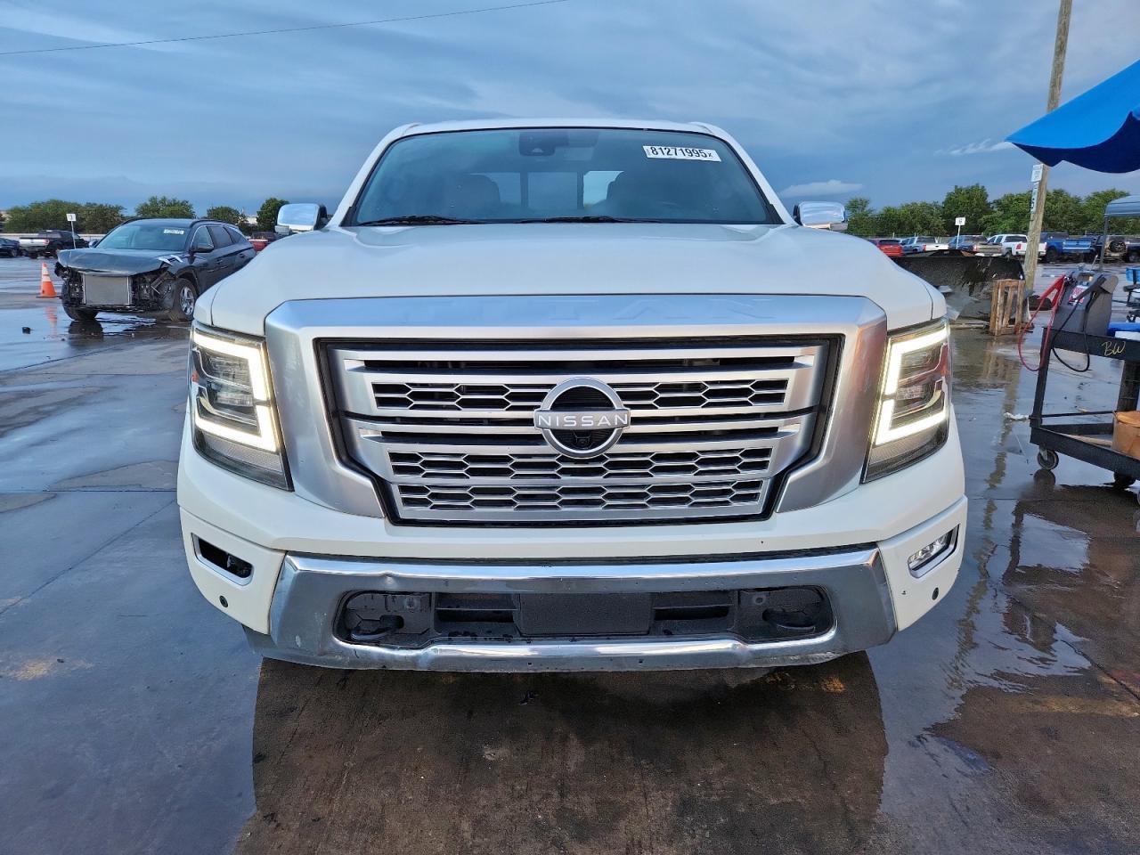 2023 Nissan Titan Sv - Image 5