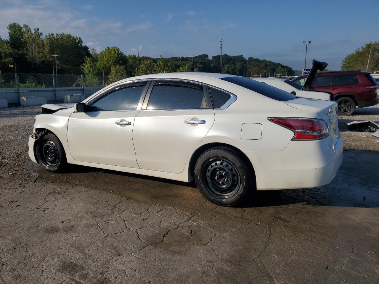 2014 Nissan Altima 2.5 - Фото 2
