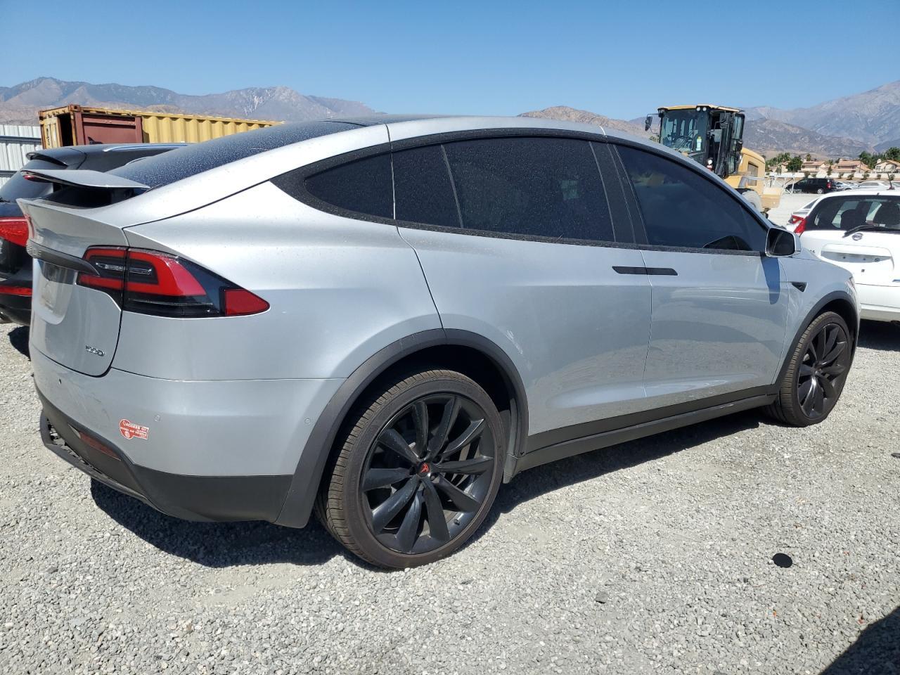 2018 Tesla Model X - Фото 3