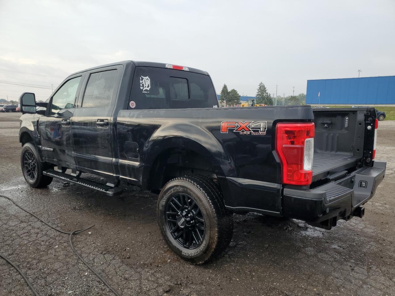 2019 Ford F250 Super Duty - Фото 2