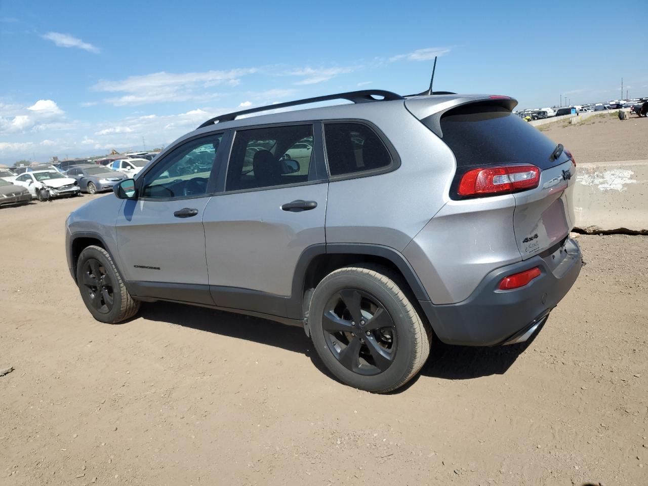 2017 Jeep Cherokee Sport - Фото 2