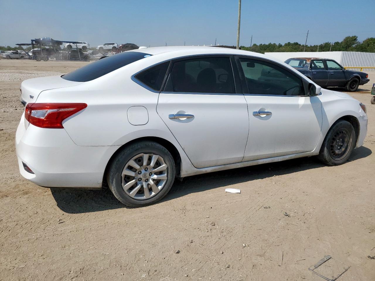 2017 Nissan Sentra S - Фото 3