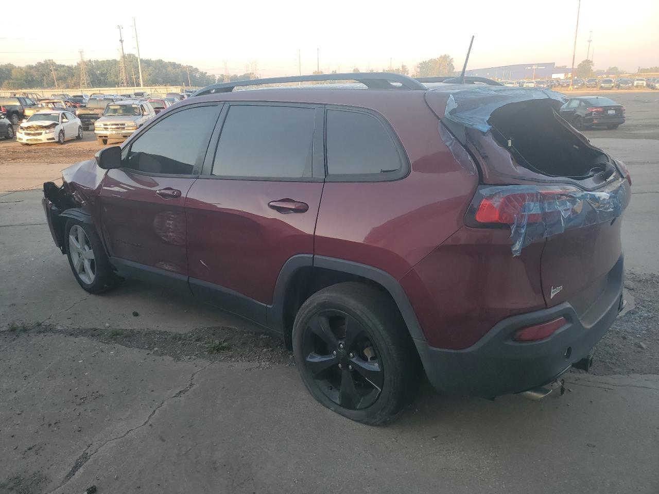 2018 Jeep Cherokee Latitude - Фото 2