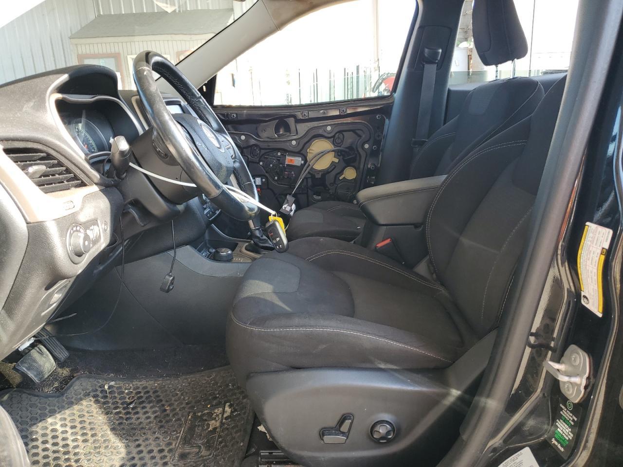 2016 Jeep Cherokee Latitude - Фото 7