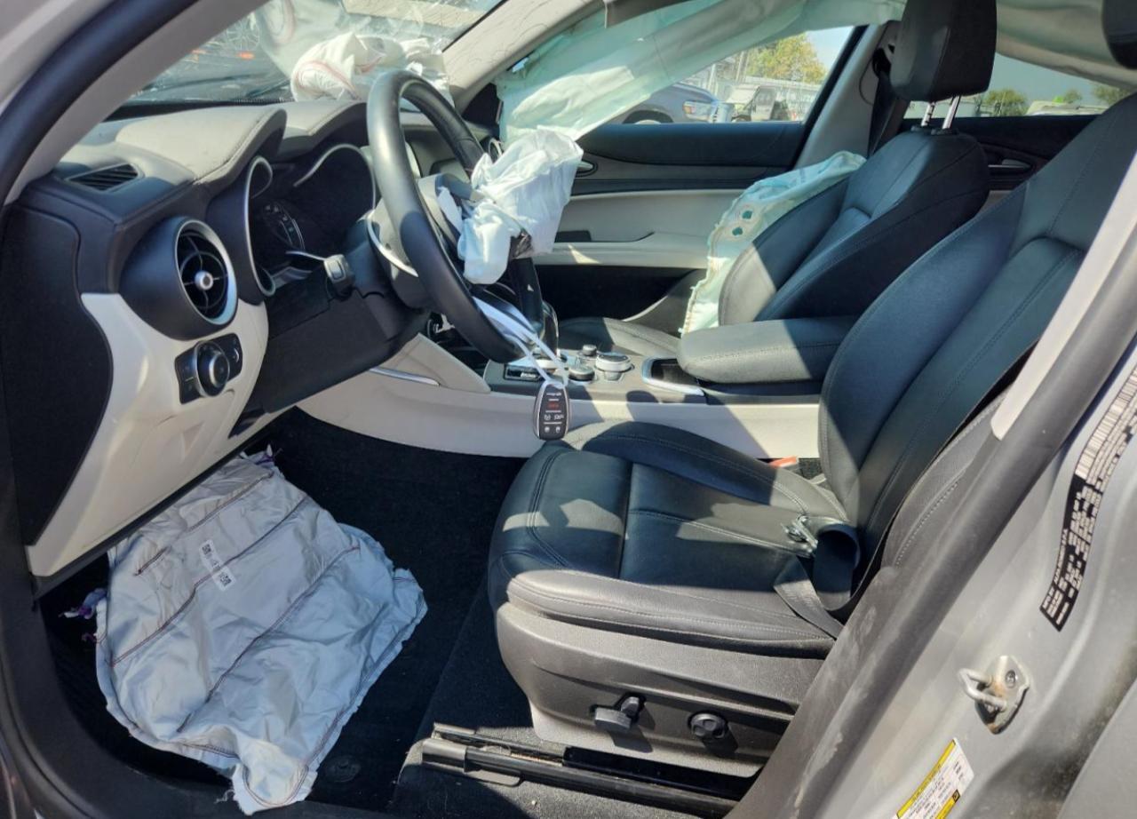 2021 Alfa Romeo Stelvio Ti - Фото 7