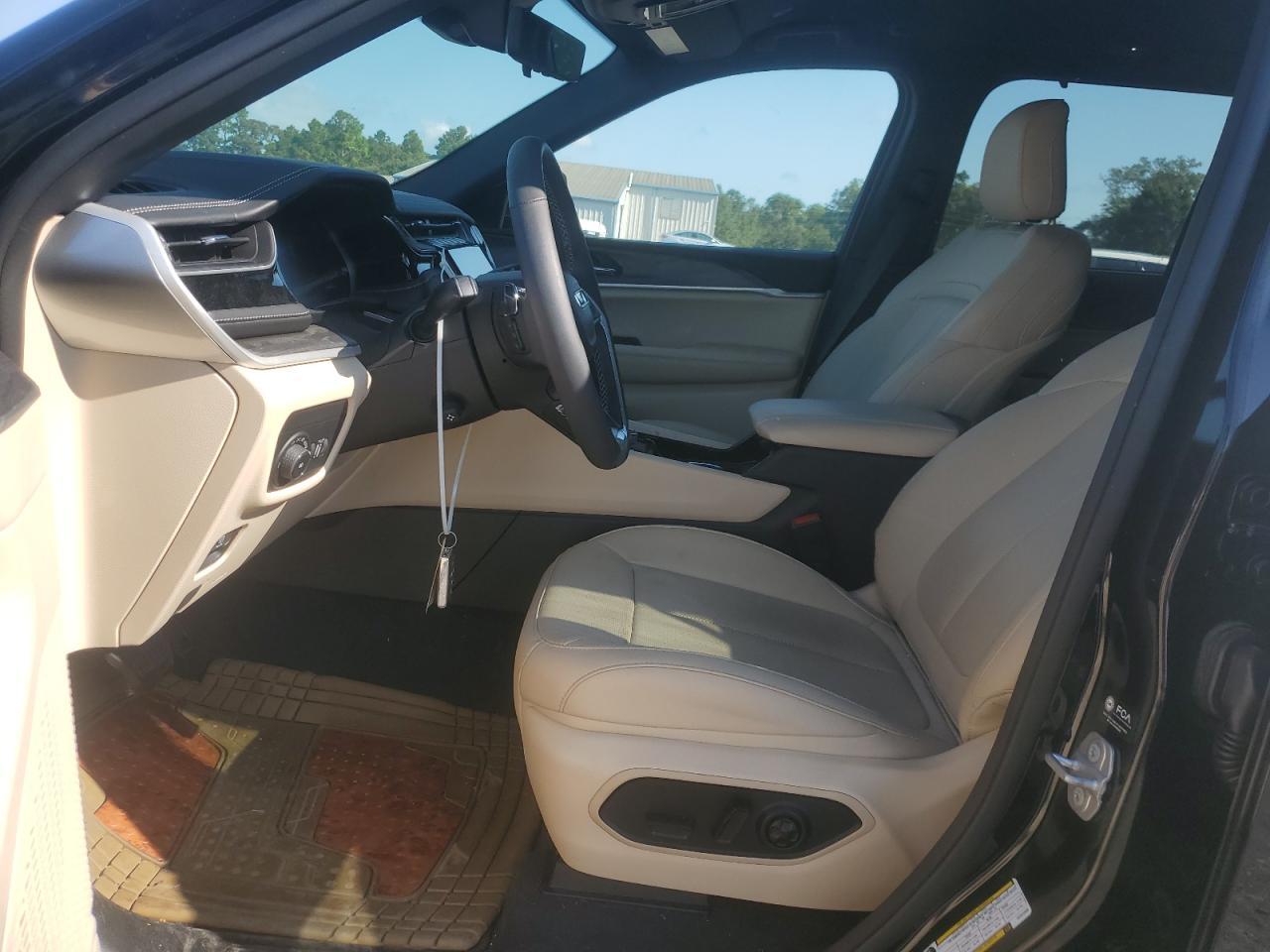 2023 Jeep Grand Cherokee Limited - Image 7