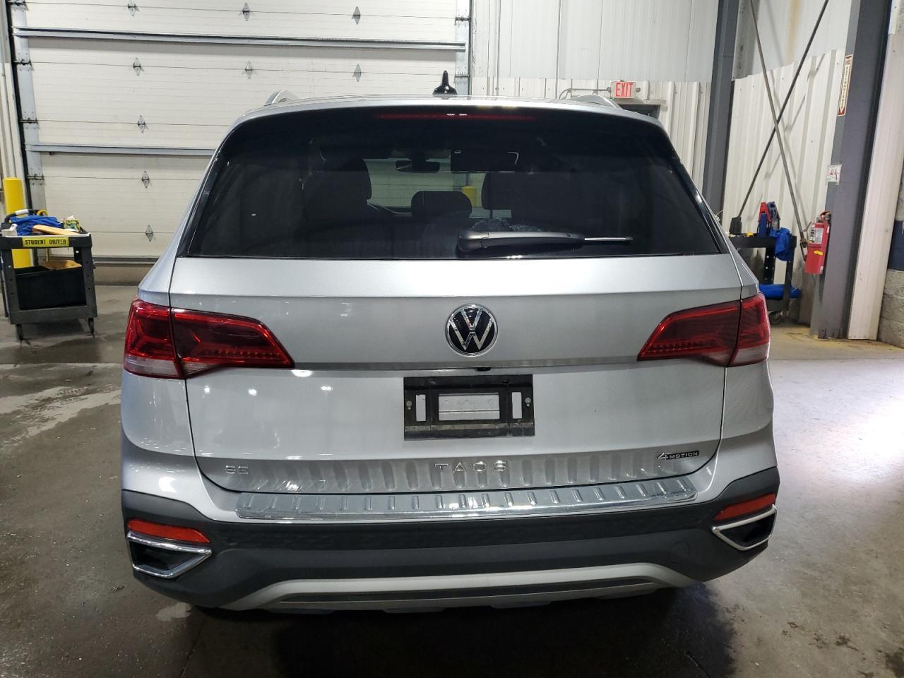 2024 Volkswagen Taos Se - Фото 6