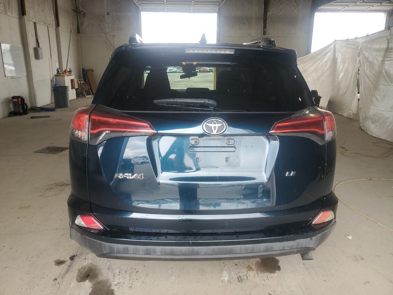2017 Toyota Rav4 Le - Фото 6