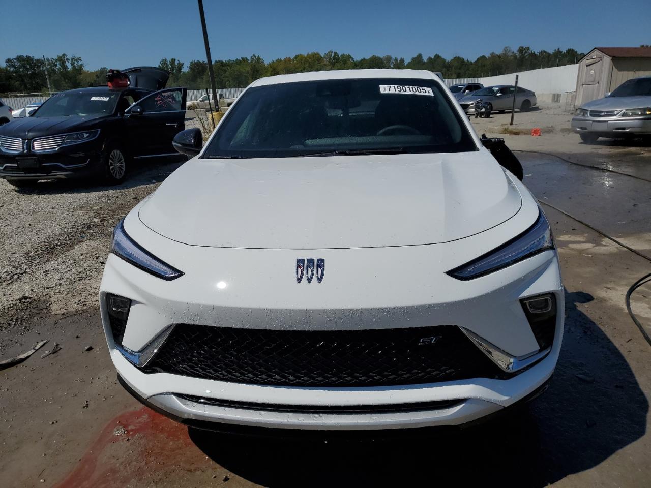 2025 Buick Envista Sport Touring - Image 5