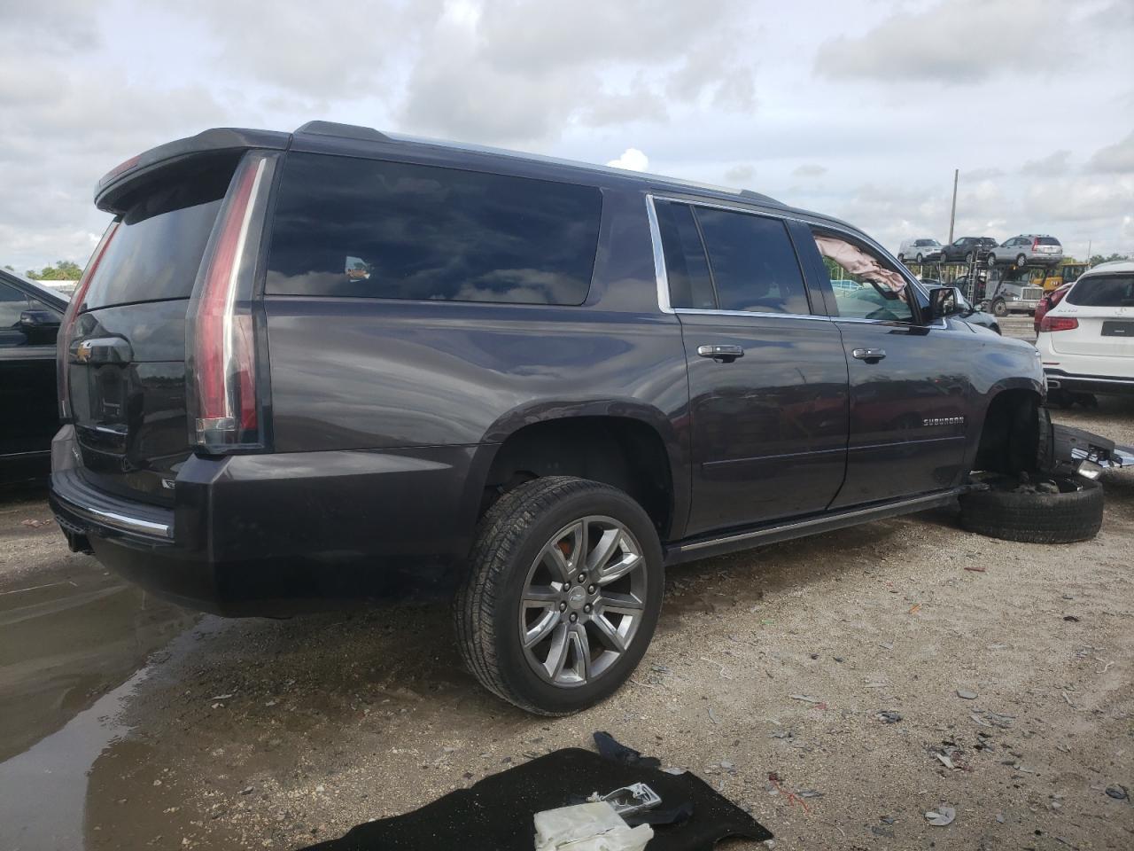 2017 Chevrolet Suburban C1500 Premier - Фото 3
