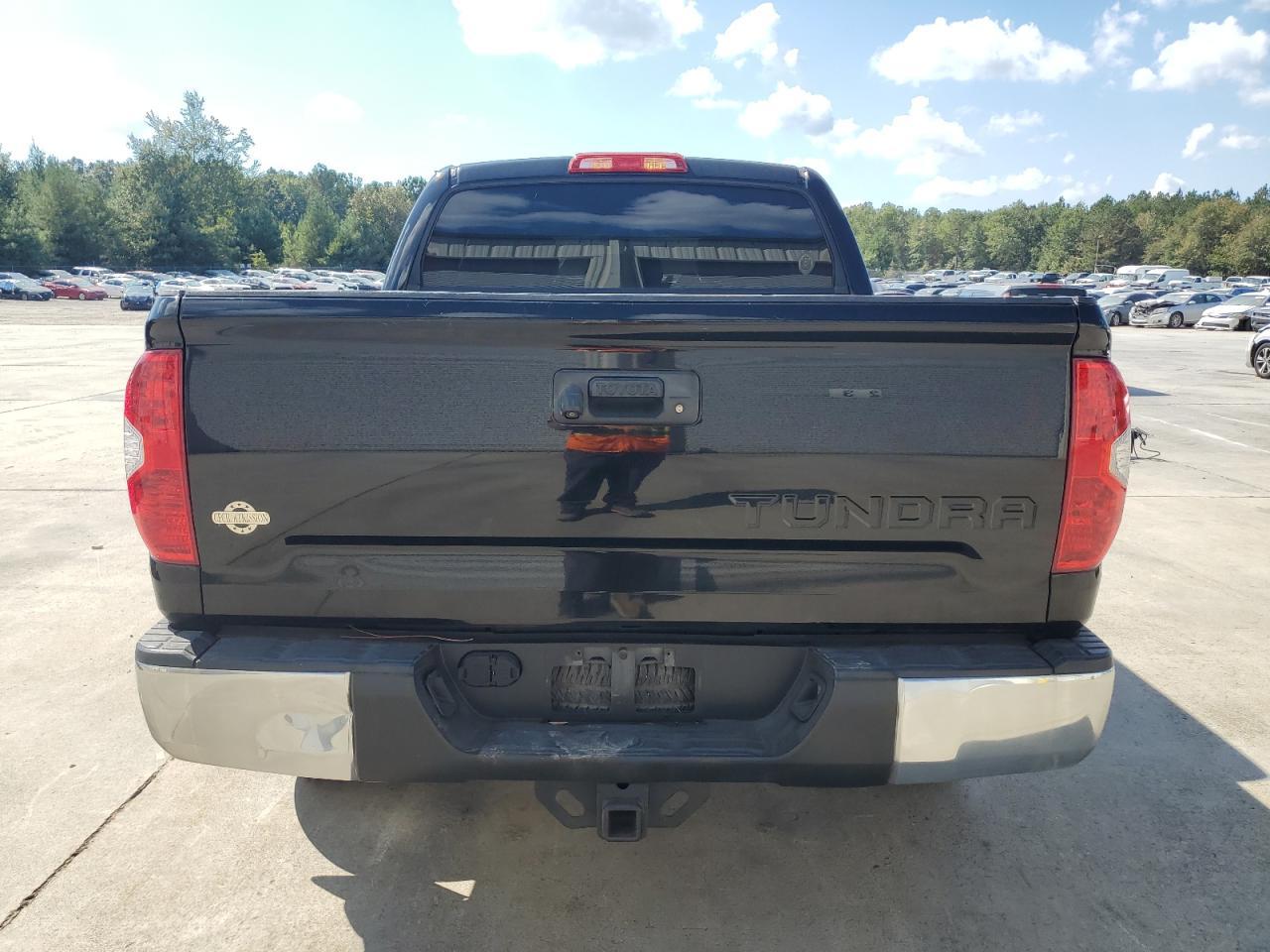 2014 Toyota Tundra Crewmax Sr5 - Image 6