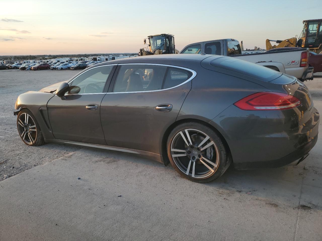 2014 Porsche Panamera 4S Executive - Фото 2
