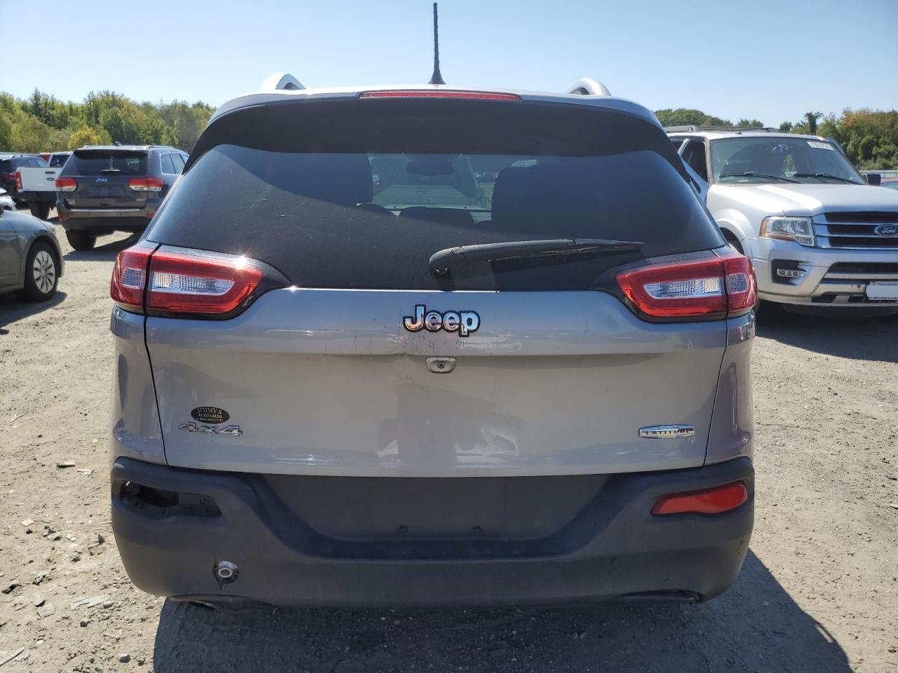 2015 Jeep Cherokee Latitude - Фото 6