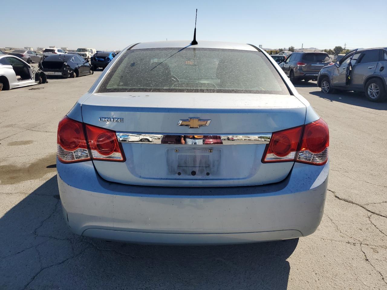 2012 Chevrolet Cruze Ls - Image 6