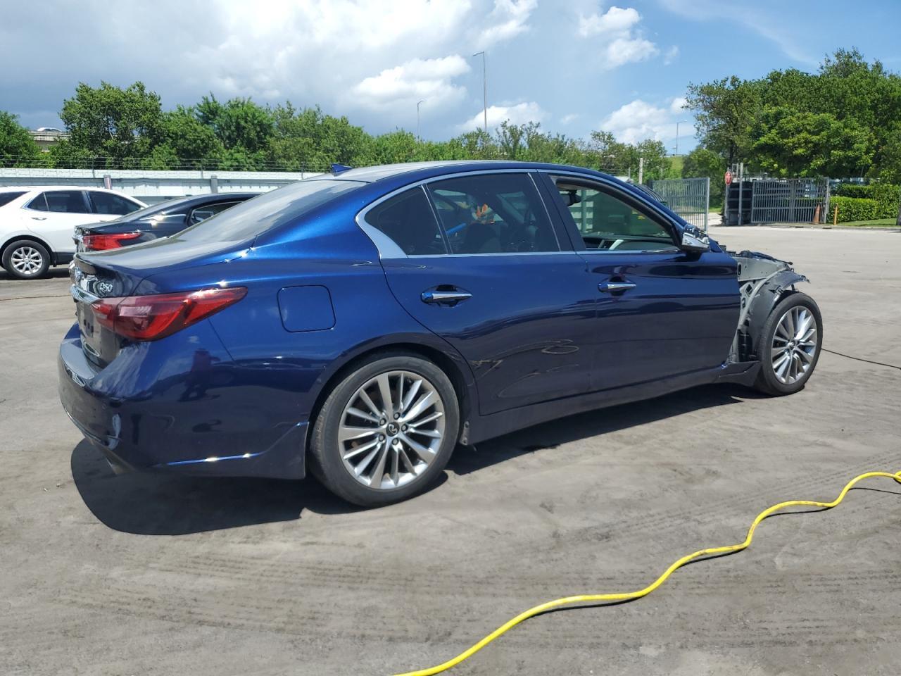 2022 Infiniti Q50 Luxe - Фото 3
