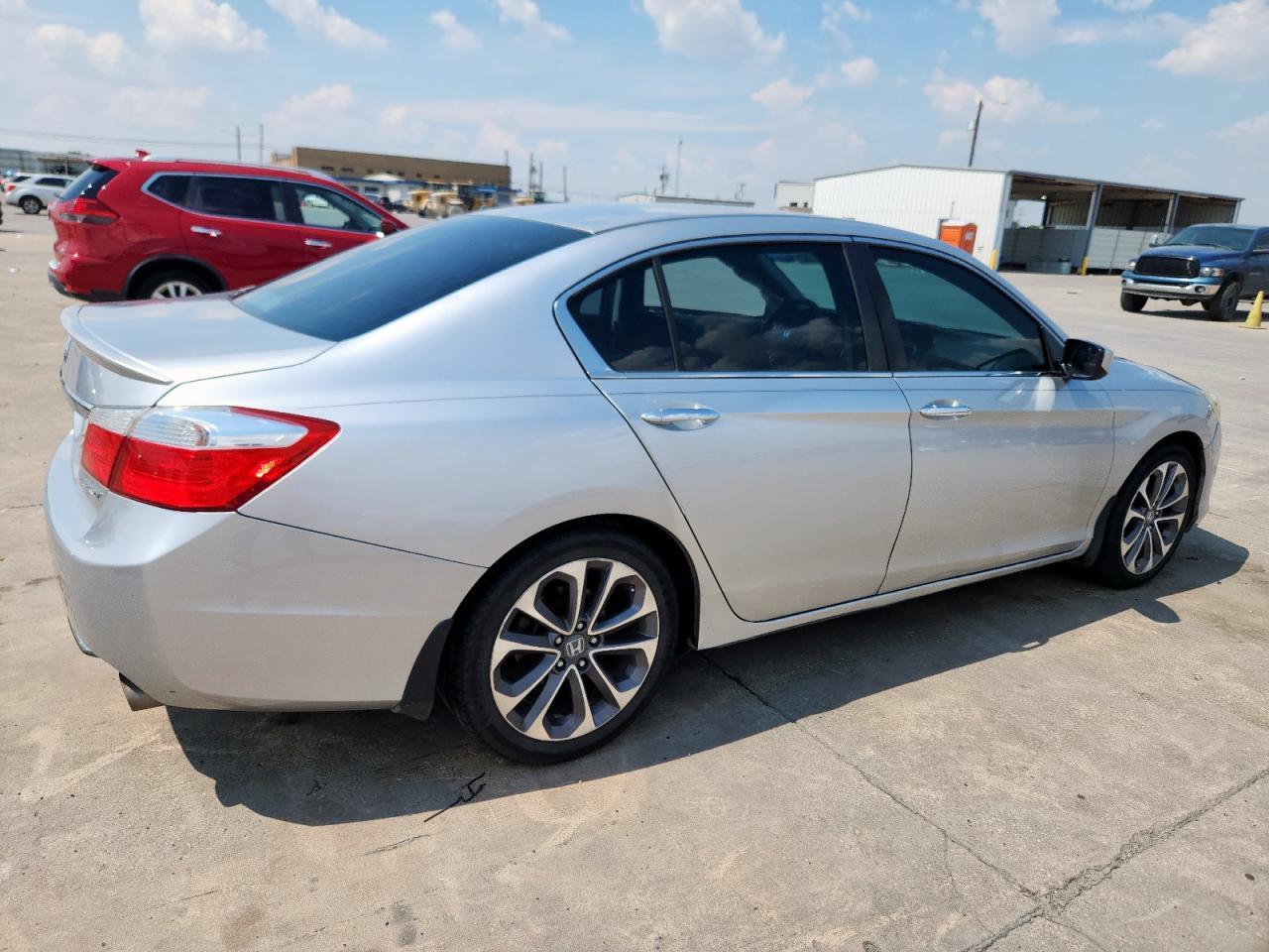 2014 Honda Accord Sport - Image 3