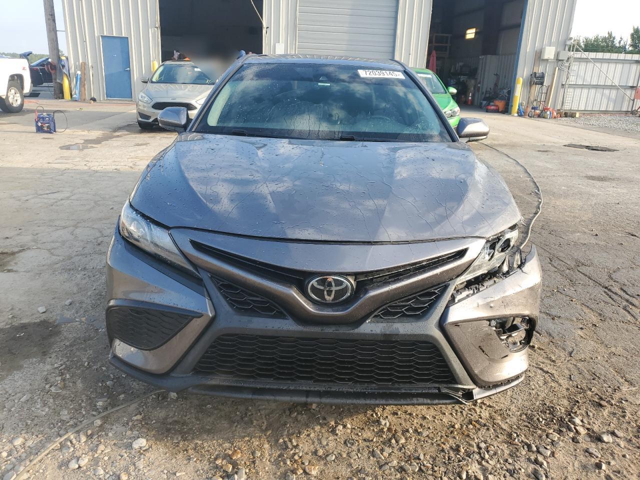2021 Toyota Camry Se - Image 5