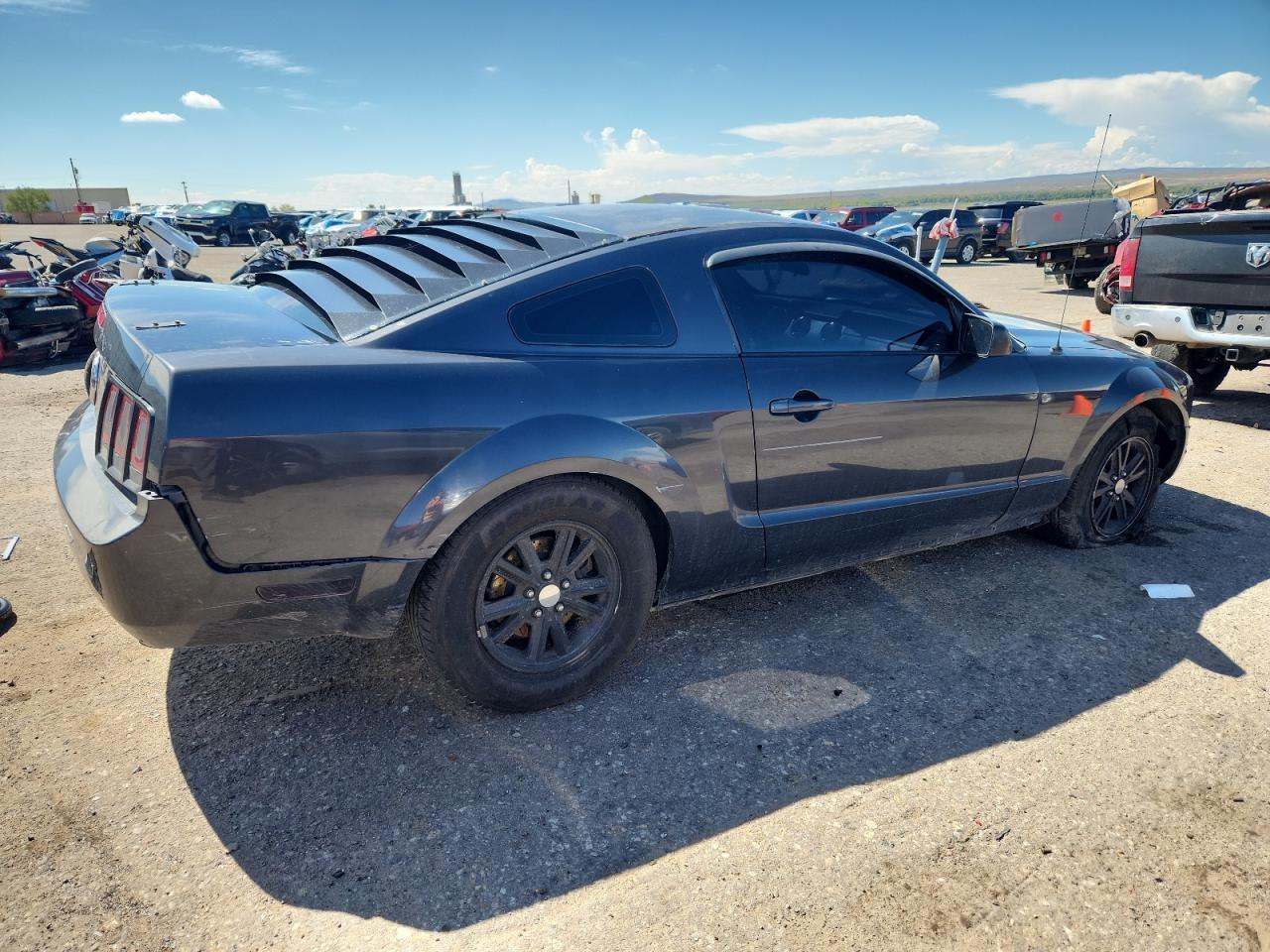 2007 Ford Mustang - Фото 3