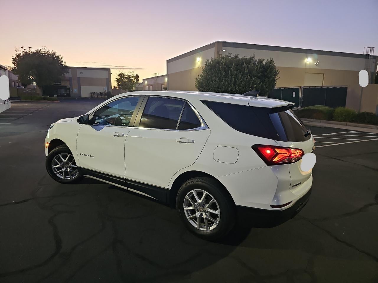 2023 Chevrolet Equinox Lt - Image 3