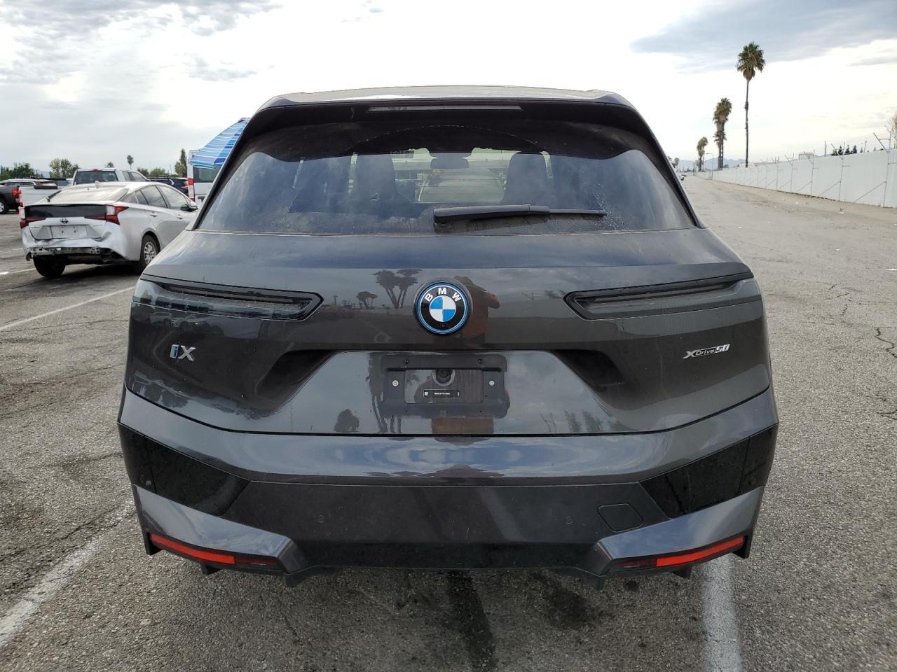 2025 BMW Ix xDrive50 - Image 6