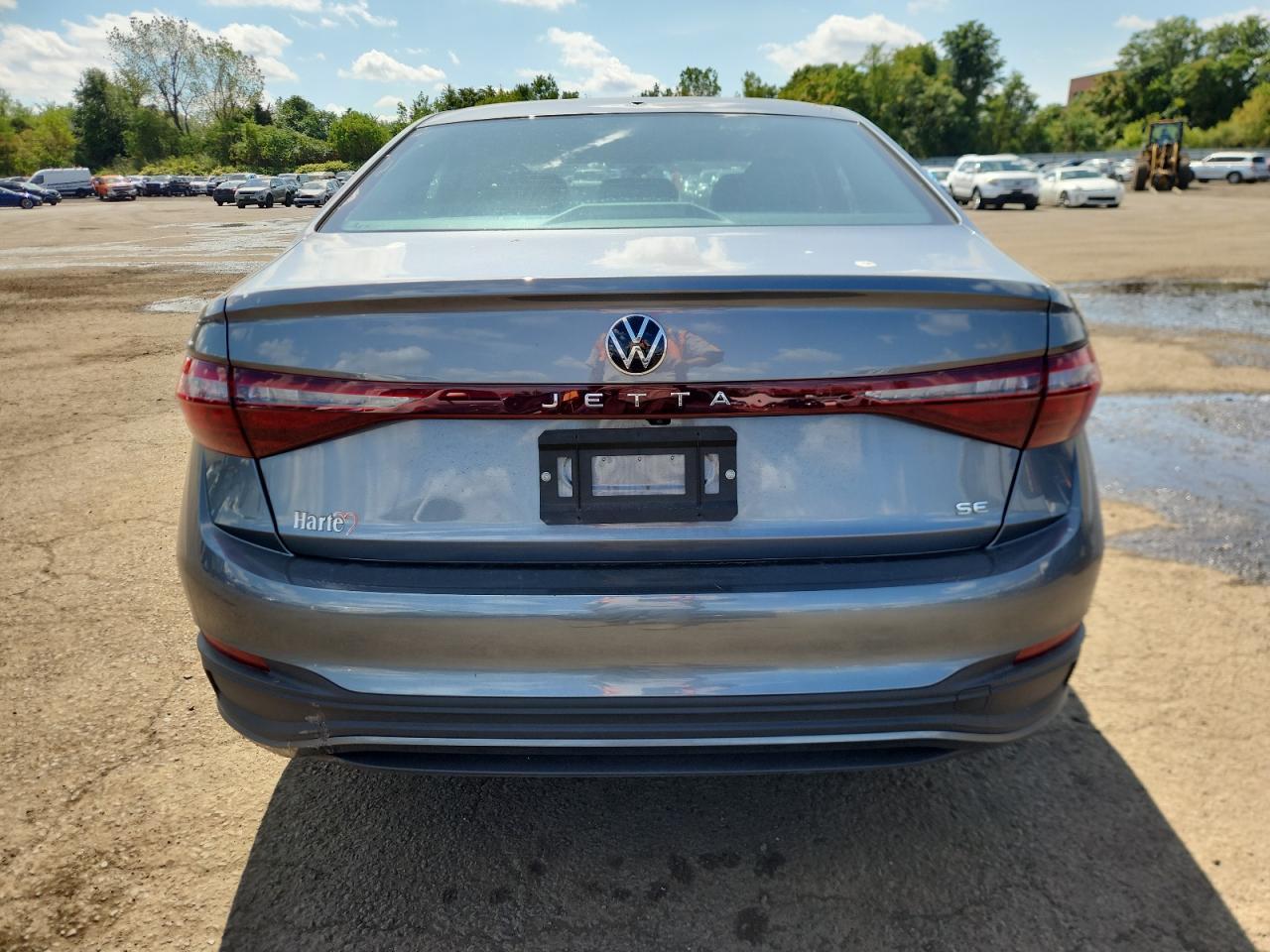 2025 Volkswagen Jetta Se - Image 6